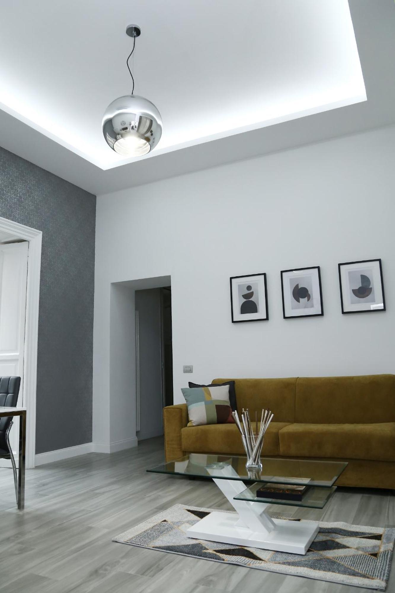 Duomo Platinum Neapel